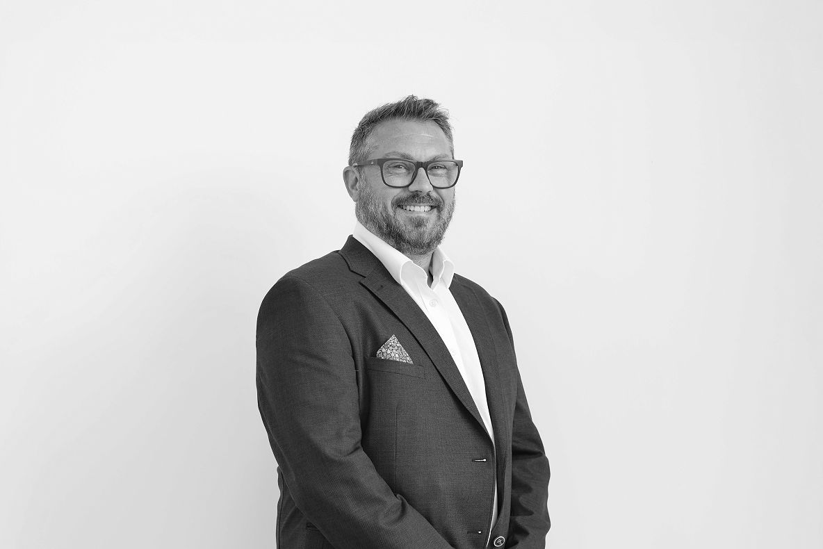 Portrait image of Martin Dew